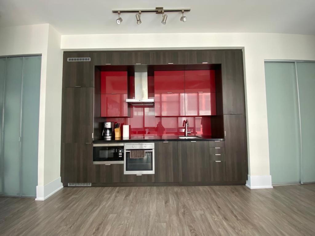 Grand View 2Br/2Ba Condos Cn Tower,Union,Tiff/Mtcc Toronto Exterior photo